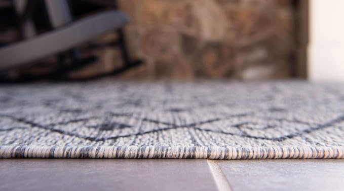 Unique Loom Outdoor Trellis Collection Area Rug - Image 4