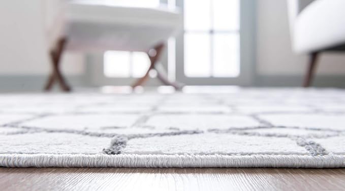 Rugs.com Lattice Trellis Collection Rug – 3 Ft Round White Low-Pile Rug Perfect - Image 5