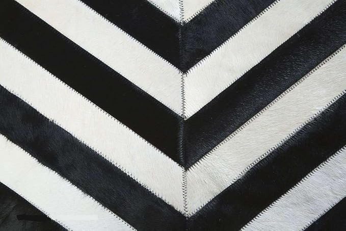 Round Cowhide Faux Leather Area Rug 10×10 ft – Black & White Modern Luxury - Image 2
