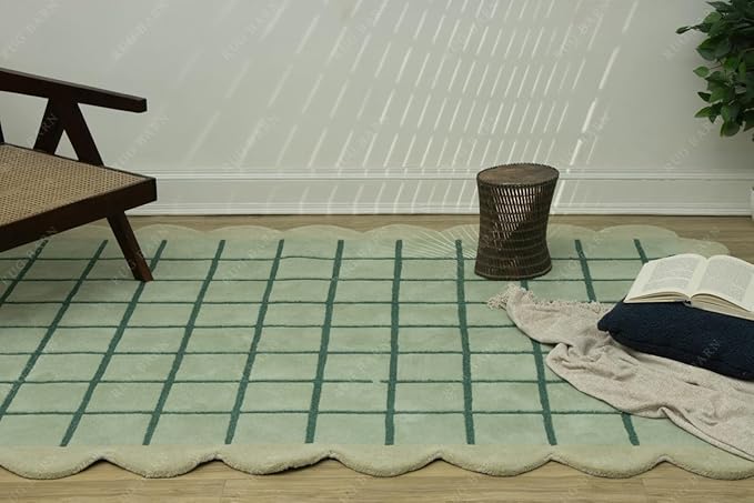 Mint Green Scalloped Edge Wool Area Rug - Image 4