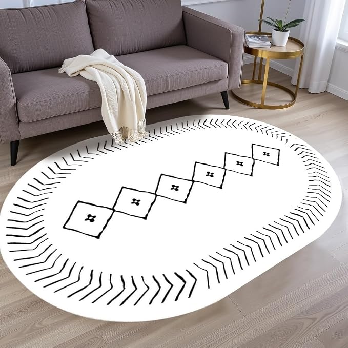 Simple Black and White Geometric Texture Bordered Area Rug 6x8 by Unknown