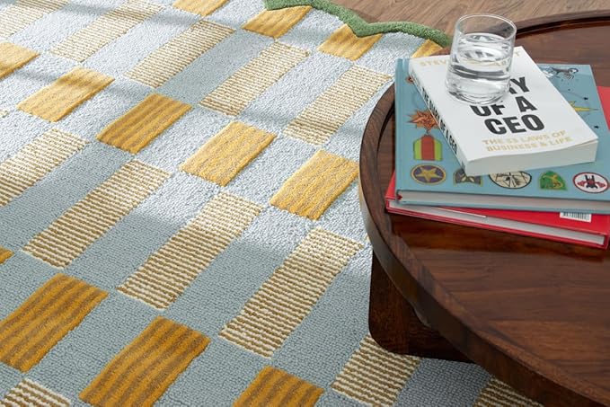 Hand-Tufted Wool Rug with Scalloped Edges, Light Blue Plaid Pattern, Cozy Soft - Image 6