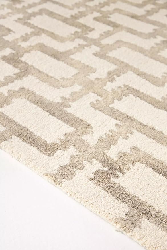 Hand-Tufted Wool Marengo Rug in Taupe – Geometric Patterned Carpet - Image 3