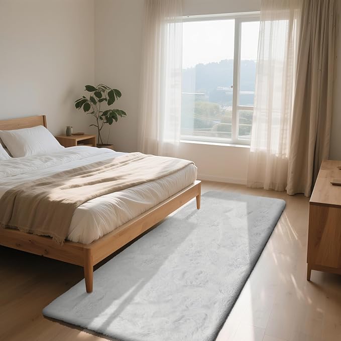 Soft Runner Rugs for Bedroom, Bedside Rug for Living Room Bedroom Kids Room by Yongyangjuxi