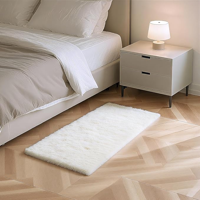 Fluffy Rug Shaggy Area Rug, Small Bedside Rug, Soft Fluffy Shaggy Entryway by Yongyangjuxi