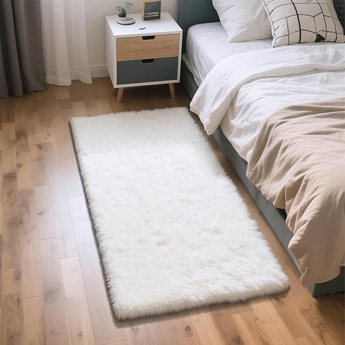 Fluffy Rug Shaggy Area Rug, Small Bedside Rug, Soft Fluffy Shaggy Entryway by Yongyangjuxi