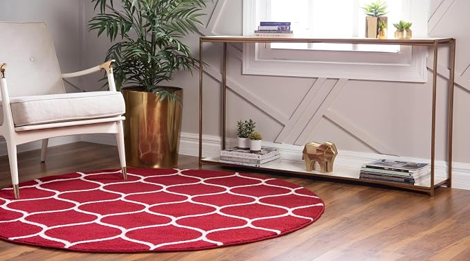 Rugs.com Lattice Frieze Collection Rug – 5' Round Red Medium Rug Perfect - Image 3