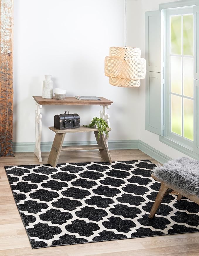 Rugs.com Lattice Collection Rug – 8 Ft Square Black Medium-Pile Rug Perfect by Rugscom
