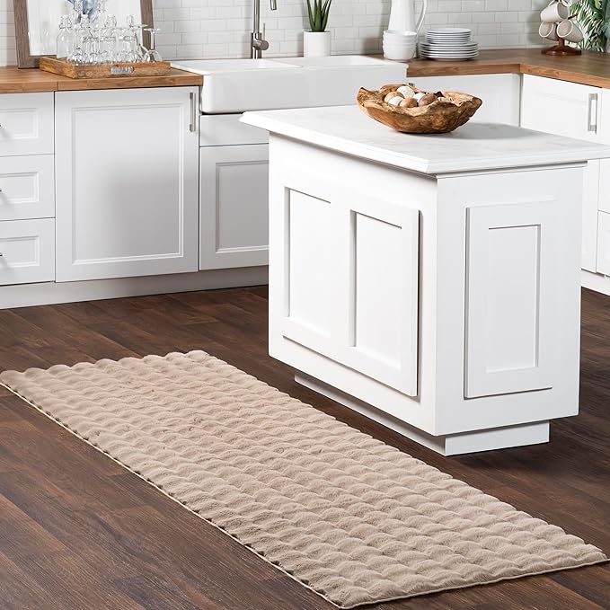 Nuloom Jeni Taupe, Solid Faux Rabbit, Fluffy and Cozy, High Traffic, Stain by nuLOOM