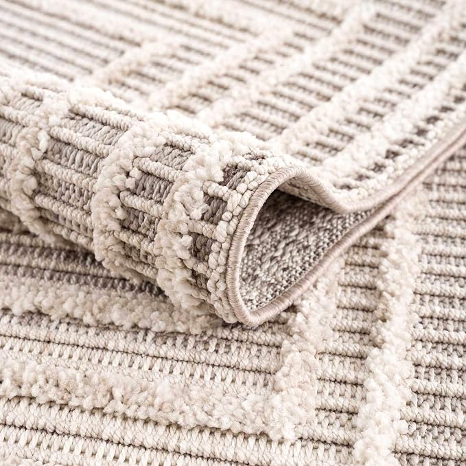 Hauteloom Lunao Living Room, Bedroom Area Rug - Image 8