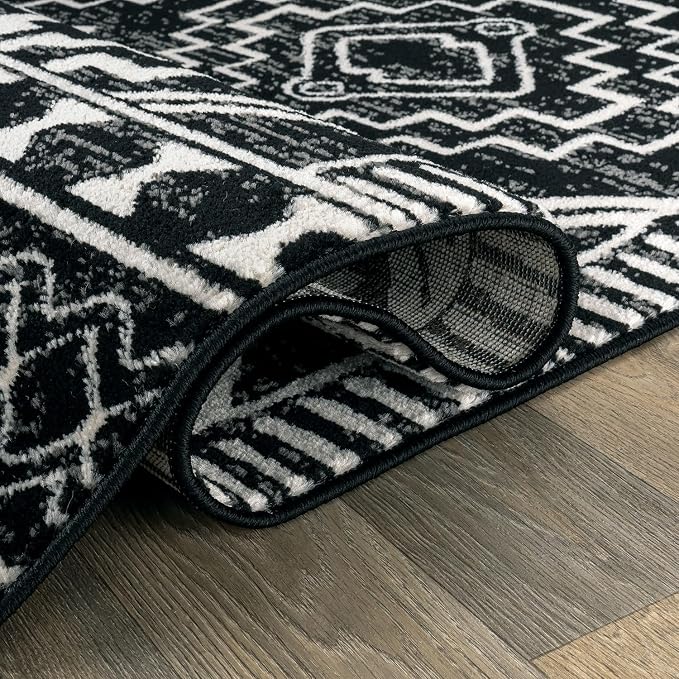 Rugshop Southwestern Black and White Tribal Area Rug – Geometric Diamond - Image 3