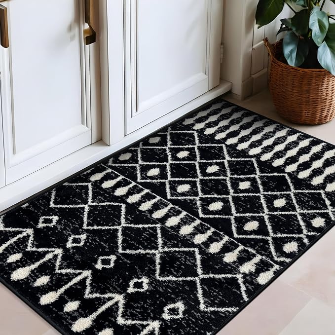 Rugshop Boho Black and White Tribal Area Rug – Geometric Diamond and Stripe - Image 6