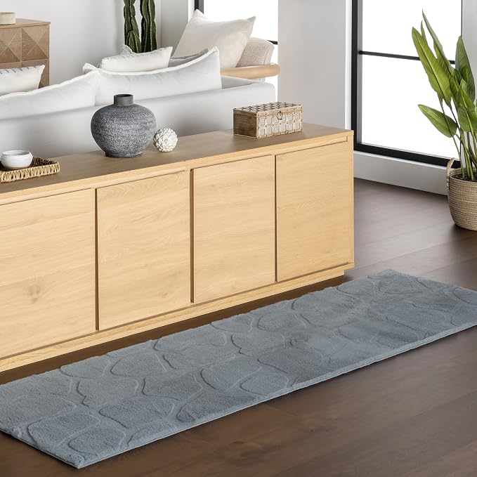 nuLOOM 2'6" x 8' Cozy Plush Area Rug, Machine Washable, Soft Fluffy Shag Carpet by nuLOOM