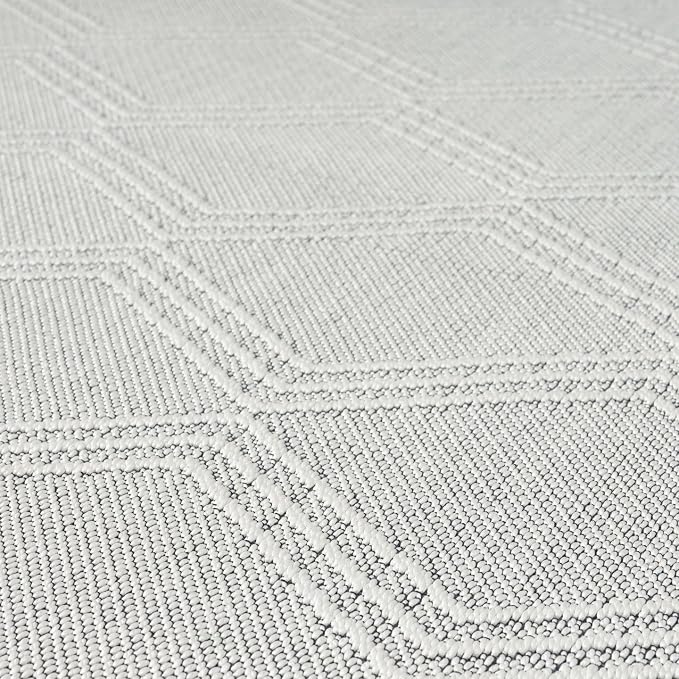 LUXE WEAVERS Modern Farmhouse White 5x7 Washable Area Rug, Anti-Slip Diamond - Image 4