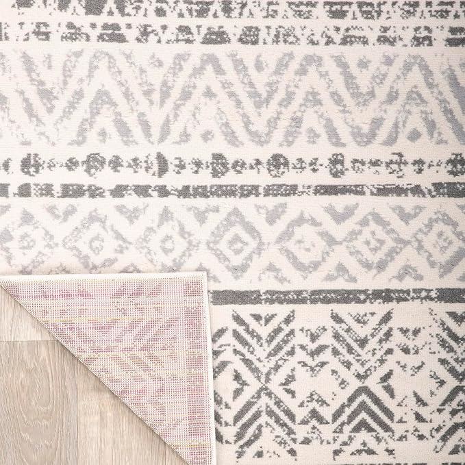 Rugshop Geometric Boho Large Area Rug – Gray Tribal Pattern, Dining Room - Image 5