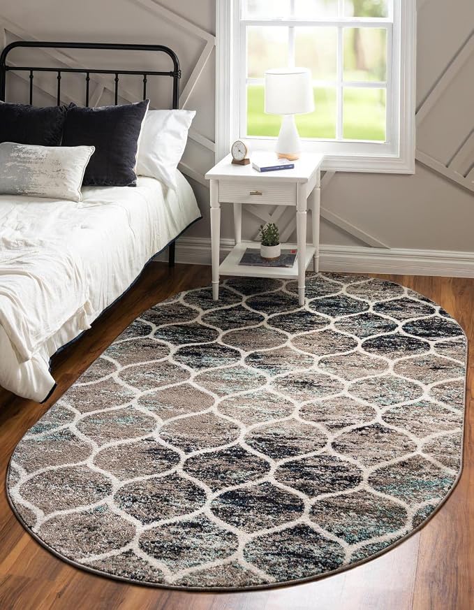 Rugs.com Lattice Frieze Collection Rug – 6' x 9' Oval Blue Multi Medium Rug by Rugscom
