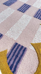 Hand-Tufted Wool Rug with Scalloped Edges, Light Blue Plaid Pattern, Cozy Soft - Image 4