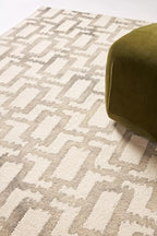 Hand-Tufted Wool Marengo Rug in Taupe – Geometric Patterned Carpet - Image 2