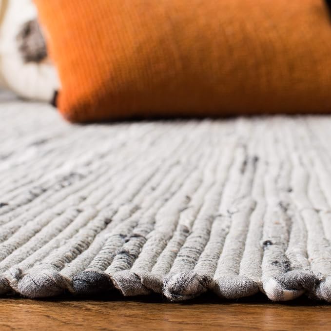 SAFAVIEH Rag Rug Collection Area Rug - Image 4