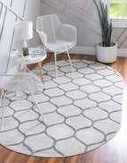 Rugs.com Lattice Frieze Collection Rug – 3' 3 x 5' 3 Oval Ivory Medium Rug by Rugscom