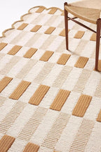 Hand-Tufted Wool Rug with Scalloped Edges, Light Blue Plaid Pattern, Cozy Soft - Image 2