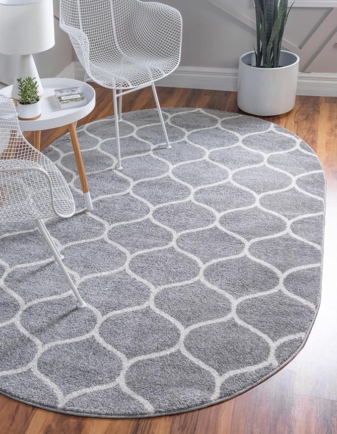 Rugs.com Lattice Frieze Collection Rug – 8' x 10' Oval Light Gray Medium Rug by Rugscom