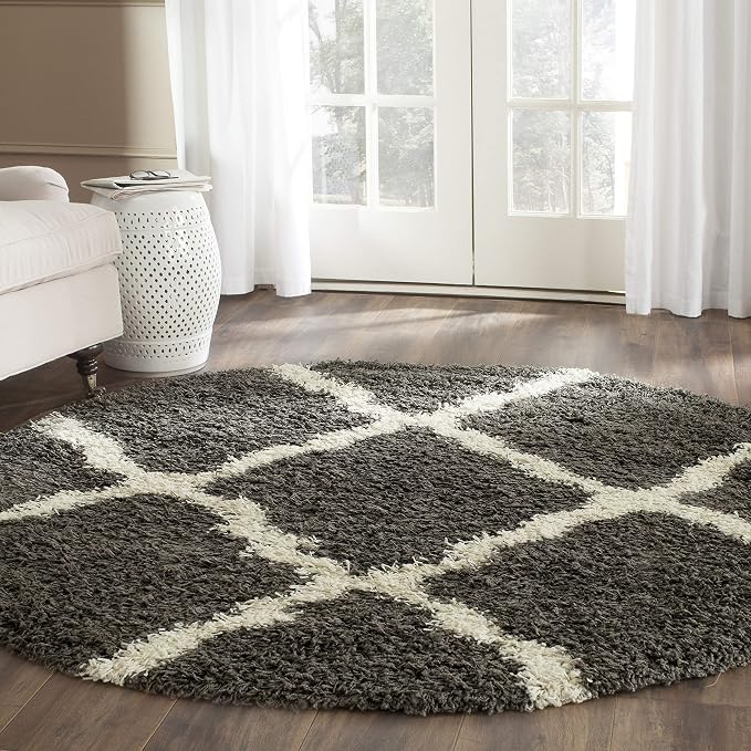 SAFAVIEH Dallas Shag Collection Area Rug by SAFAVIEH