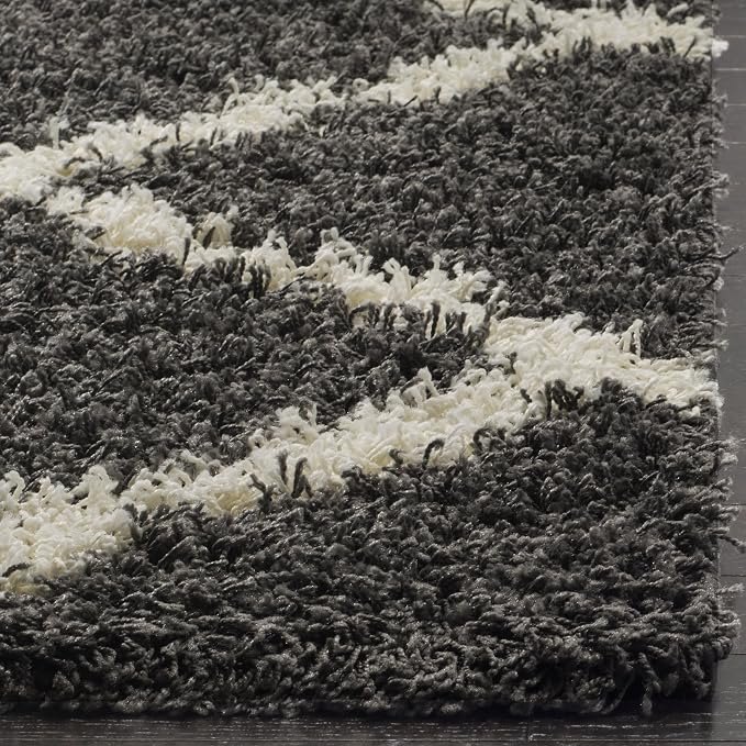 SAFAVIEH Dallas Shag Collection Area Rug - Image 2