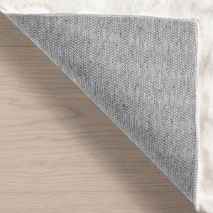 nuLOOM 3'9" x 6' Cozy Plush SuperiorWash Area Rug, Machine Washable, Soft - Image 4