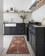 Loloi Loren Collection LQ-07 Red/Navy 3'-6" x 5'-6" Accent Rug - Image 2