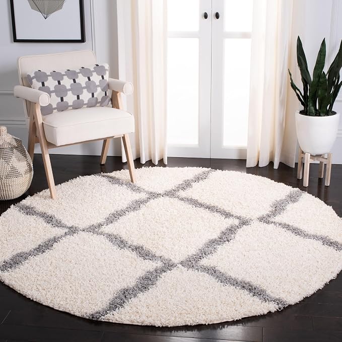 SAFAVIEH Dallas Shag Collection Area Rug by SAFAVIEH