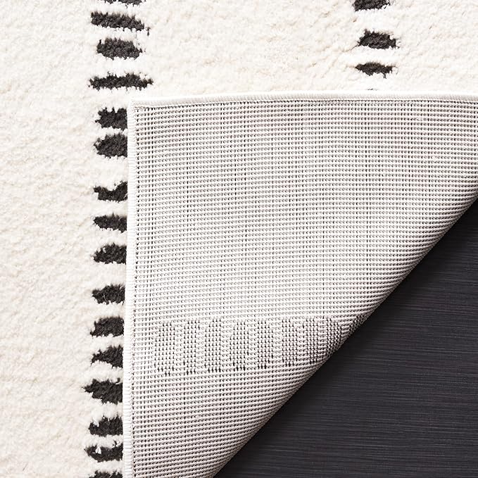 SAFAVIEH Melody Collection Area Rug - Image 3