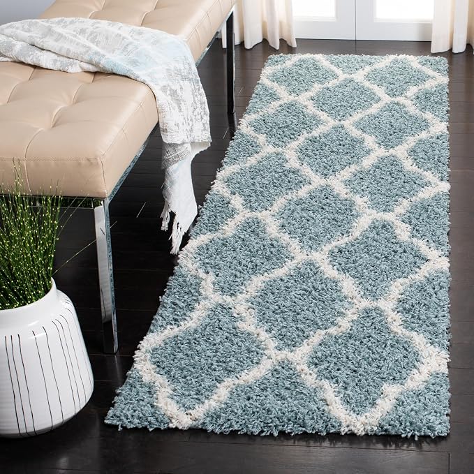 SAFAVIEH Dallas Shag Collection Runner Rug by SAFAVIEH