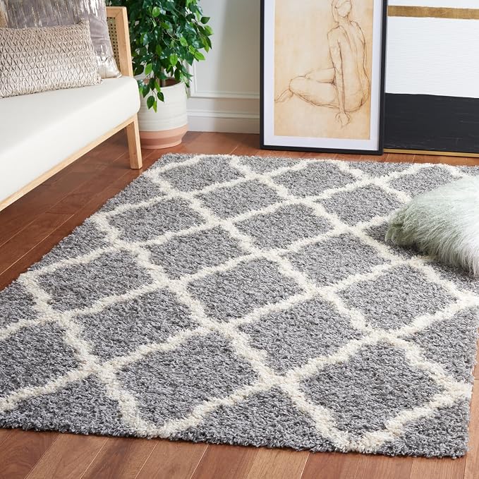 SAFAVIEH Dallas Shag Collection Area Rug by SAFAVIEH