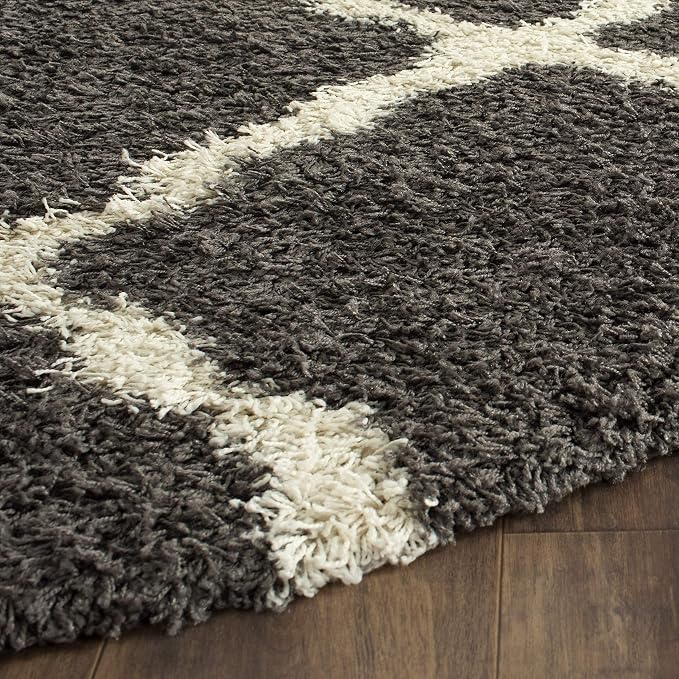 SAFAVIEH Dallas Shag Collection Area Rug - Image 3