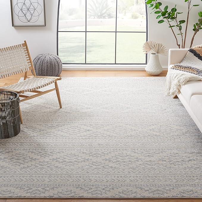SAFAVIEH Area Rug 6x9 by SAFAVIEH