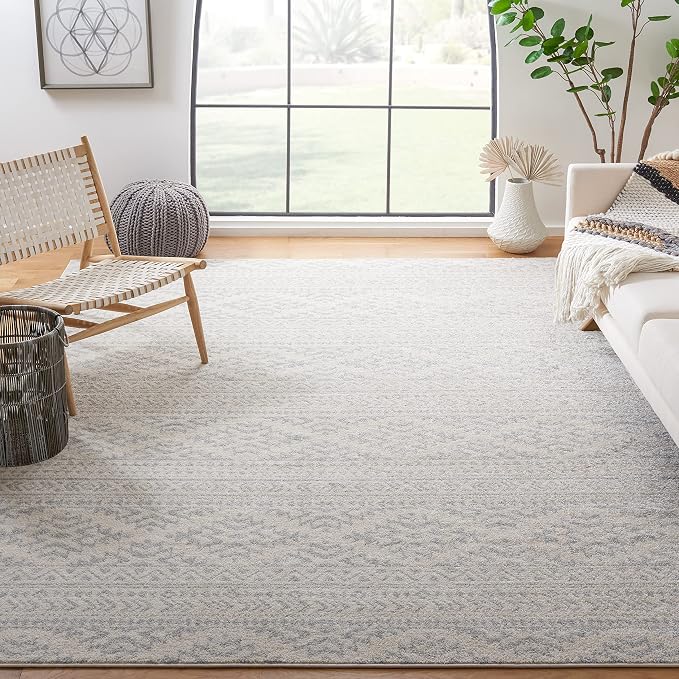 SAFAVIEH Area Rug 12x15 by SAFAVIEH