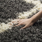SAFAVIEH Dallas Shag Collection Runner Rug - Image 3