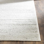 SAFAVIEH Area Rug 6x8 - Image 5