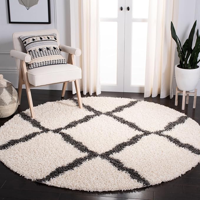 SAFAVIEH Dallas Shag Collection Area Rug by SAFAVIEH