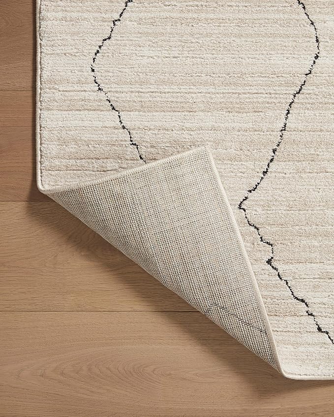 Loloi Darby Collection DAR-03 Sand/Charcoal 6'-7" x 9'-3" Area Rug - Image 7