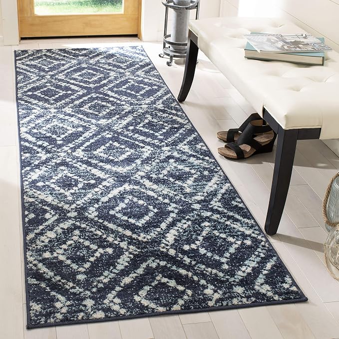 SAFAVIEH Adirondack Collection Runner Rug by SAFAVIEH