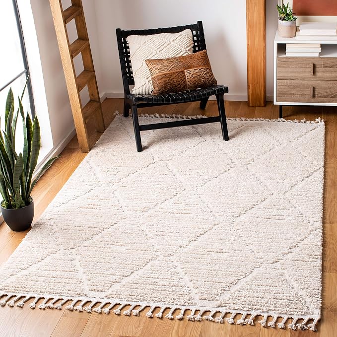 SAFAVIEH Marrakesh Collection Area Rug by SAFAVIEH