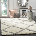 SAFAVIEH Dallas Shag Collection Area Rug by SAFAVIEH