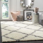 SAFAVIEH Dallas Shag Collection Area Rug by SAFAVIEH