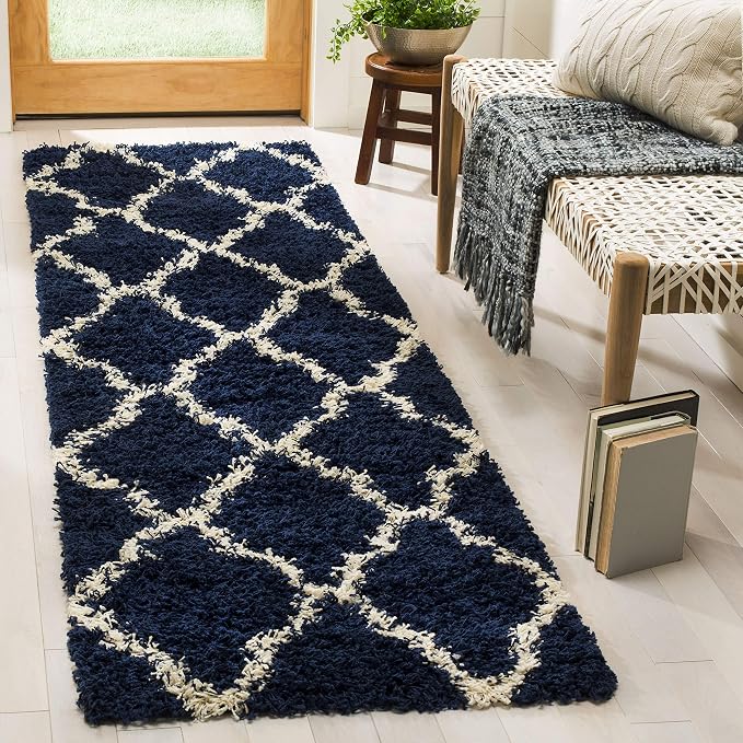 SAFAVIEH Dallas Shag Collection Runner Rug by SAFAVIEH