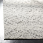 SAFAVIEH Adirondack Collection Runner Rug - Image 4