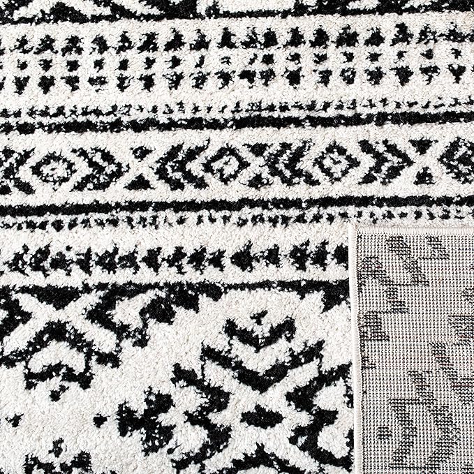 SAFAVIEH Tulum Collection Runner Rug - Image 4
