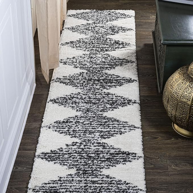 JONATHAN Y Elm Diamond Stripe Shag White/Gray Runner Rug, Contemporary by JONATHANY